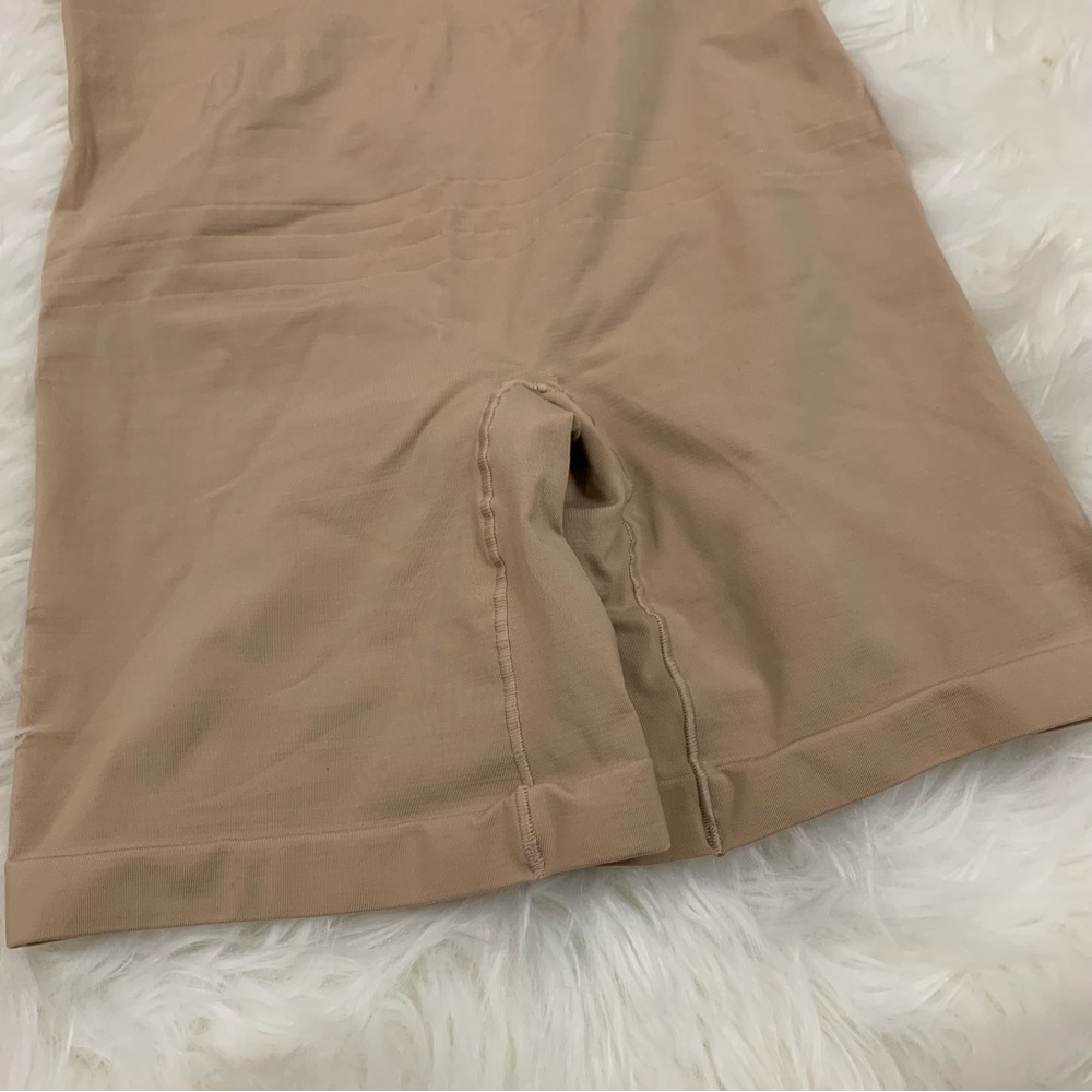 Control IT! Nude Shorts Body Shapewear - Picture 11 of 11